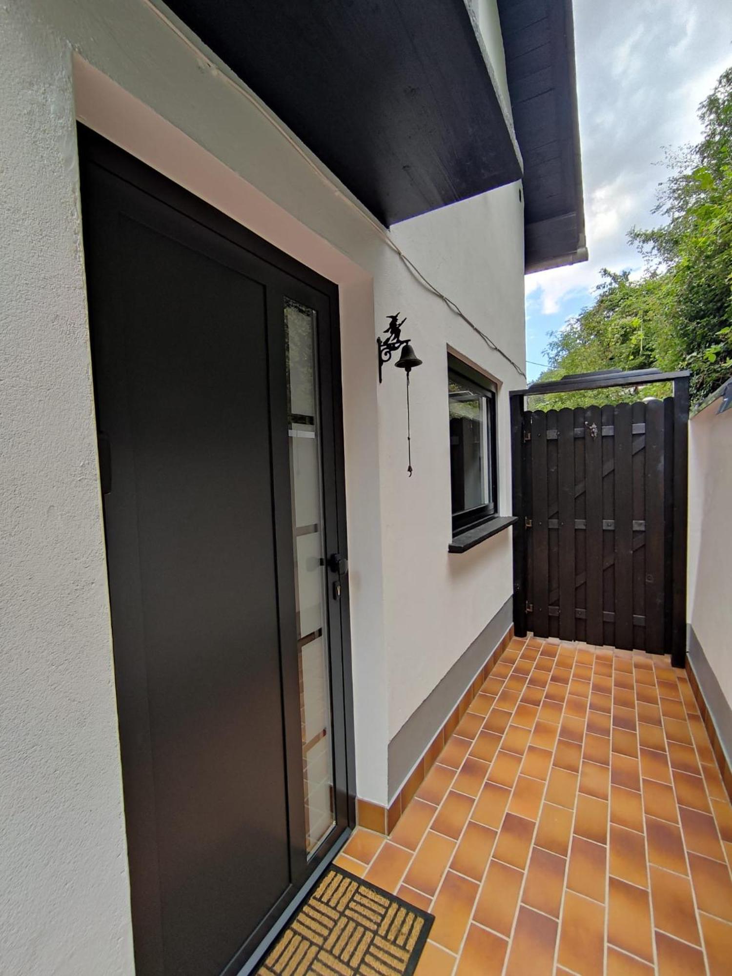Ferienwohnung 'Unter Der Burg' Brodenbach Exterior photo