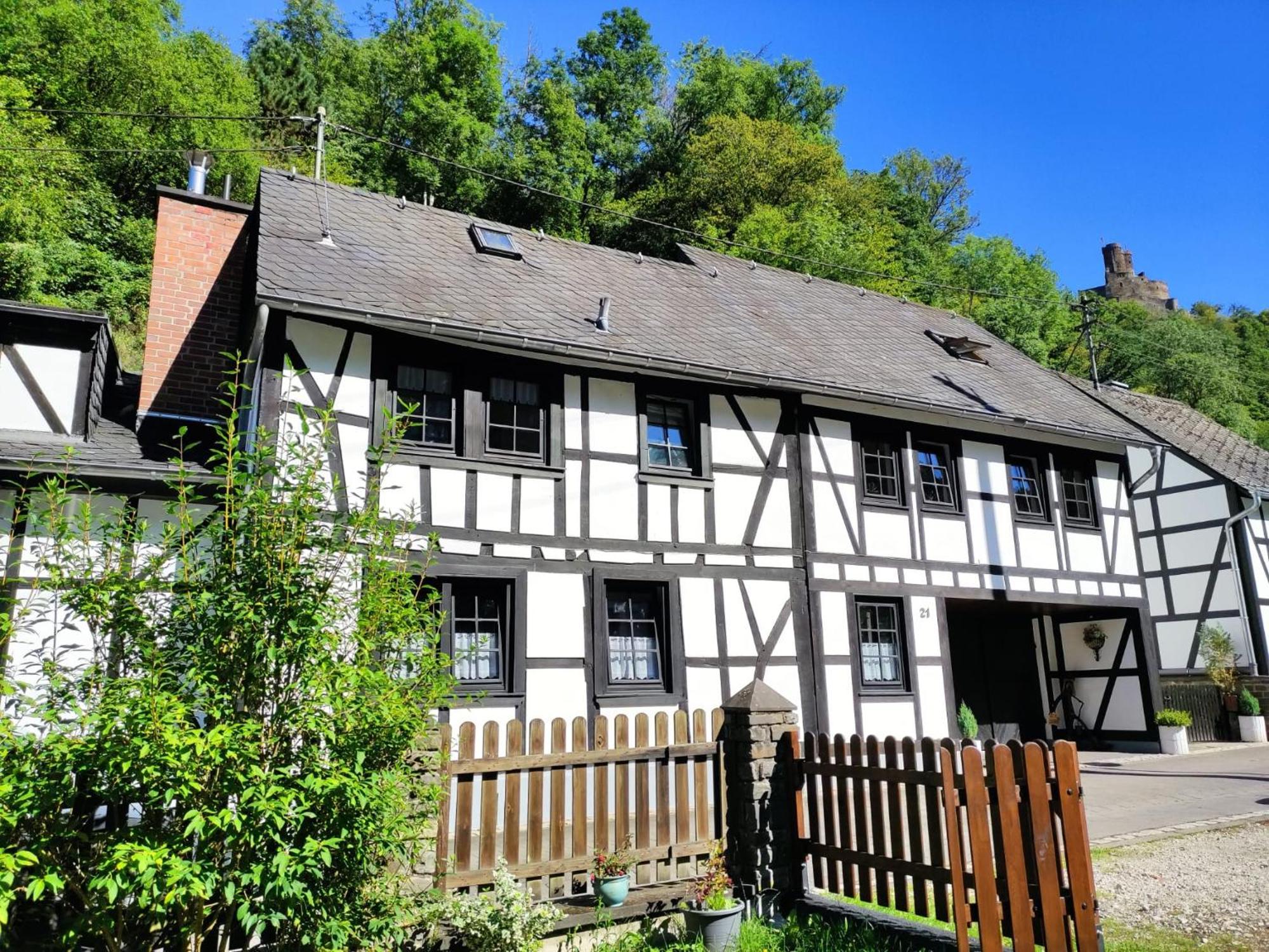 Ferienwohnung 'Unter Der Burg' Brodenbach Exterior photo