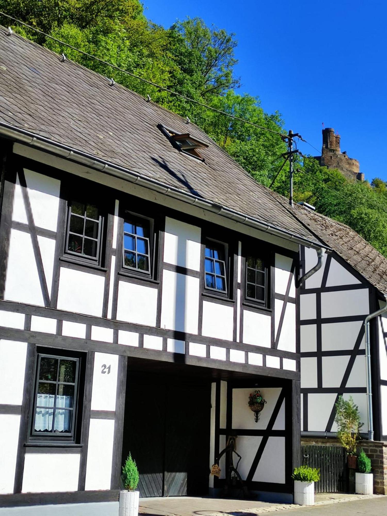Ferienwohnung 'Unter Der Burg' Brodenbach Exterior photo